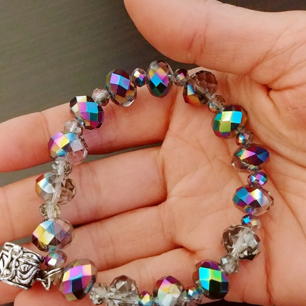 Beaded Locket Bracelet - Picture 6 of 6